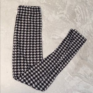 Super Soft Checkered Leggings